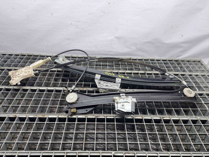 Macara electrica geam dreapta fata Mercedes Clasa CLK (C209) [Fabr 2002-2009] OEM
