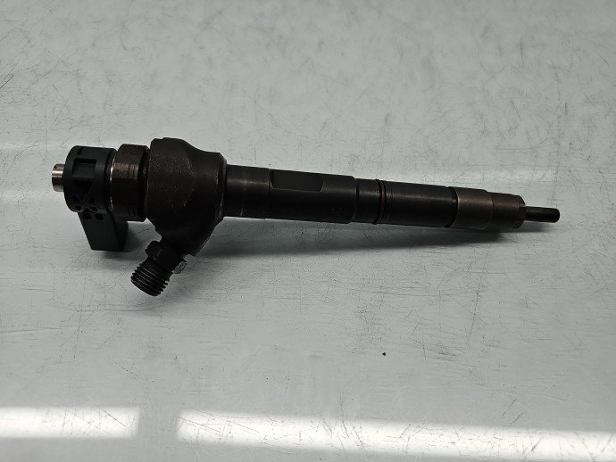 Injector Volkswagen Golf 6 (5K1) [Fabr 2009-2013] 04L130277AJ 1.6 TDI CAYC 77KW / 105CP