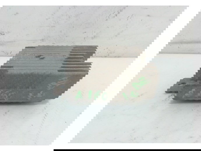 Releu electroventilator Mercedes A 160 1.6 benz A0235456832 1997-2004