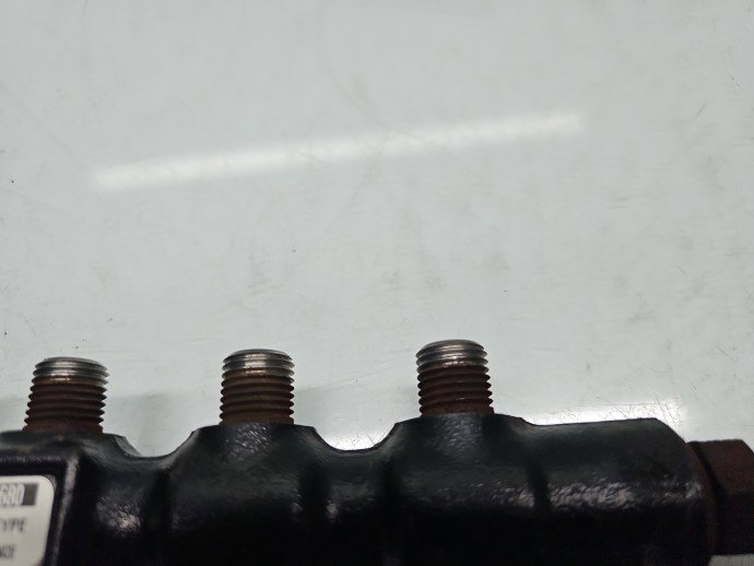 Rampa injectoare Ford Focus 2 (DA) [Fabr 2004-2012] 9654592680