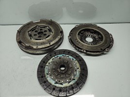 Kit ambreiaj volanta masa dubla Ford Focus 2 (DA) [Fabr 2004-2012] OEM