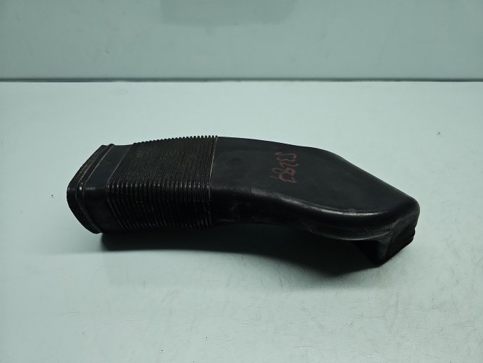 Tub admisie aer Volkswagen Passat B5 (3B2) [Fabr 1996-2000] 8D0129617E 1.9 TDI ATJ 85KW / 116CP