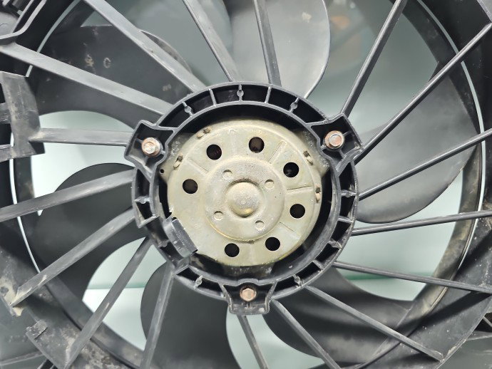 Electroventilator Renault Megane 2 [Fabr 2002-2008] 8200222998 1.5 Benz K4M761 83KW / 113CP