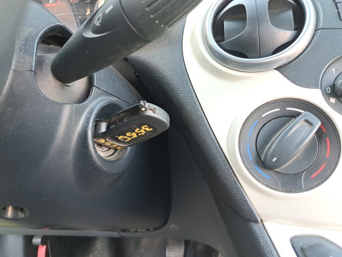 Contact cu cheie Ford Ka (RU8) [Fabr 2008-2016] OEM 1.3 Benz FP451KW / 70CP