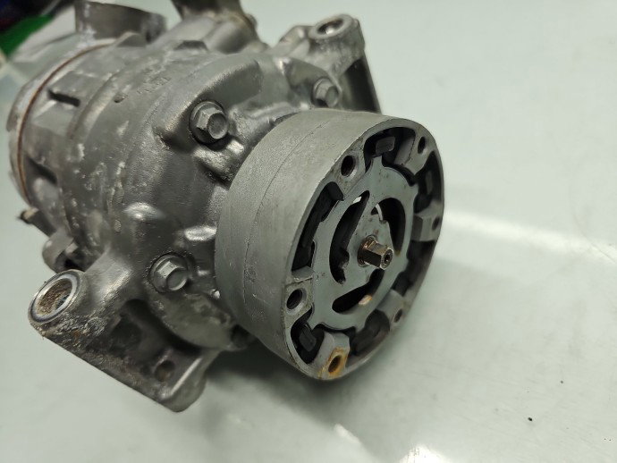 Compresor clima AUDI A6 (4G5, C7) [Fabr 2011-2017] 4G0260805F 4.0 TFSI CEUC 309KW / 420CP