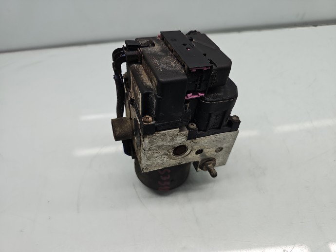 Pompa ABS Opel Zafira A (F75) [Fabr 1999-2005] 90581417 1.6 Benz Z16XE 74KW / 101CP