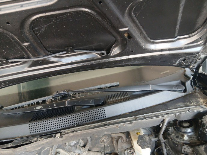Brat stergator parbriz stanga Hyundai Tucson (JM) [Fabr 2004-2010] OEM