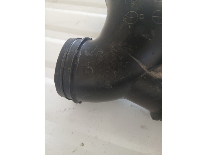 Tub admisie aer Hyundai Tucson (JM) [Fabr 2004-2010] OEM 2.0 Benz G4GC-G 104KW / 142CP