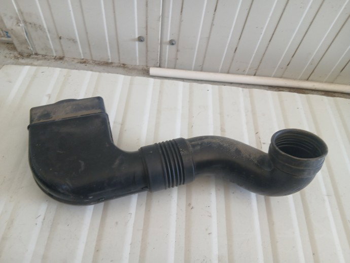 Tub admisie aer Hyundai Tucson (JM) [Fabr 2004-2010] 28310-2E100 2.0 Benz G4GC-G 104KW / 142CP