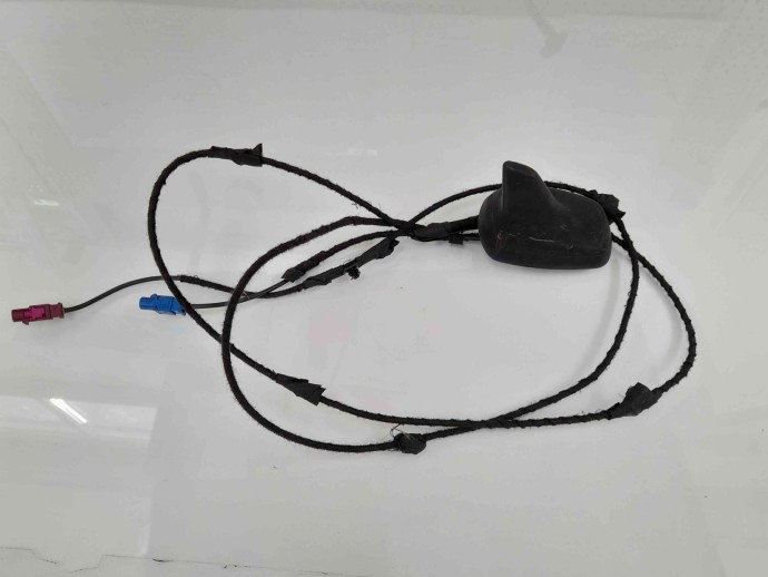 Antena 8K5035503A Audi A4 (8K5, B8) [Fabr 2008-2015] 2.0 CAGB