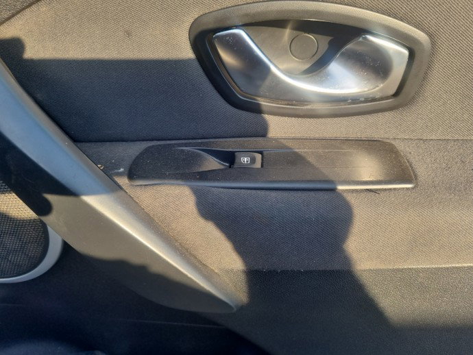 Buton geam dreapta fata Renault Megane 3 [Fabr 2008-2015] OEM