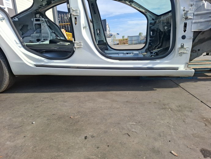 Prag lateral dreapta Opel Insignia A [Fabr 2008-2016] Berlina Facelift OEM