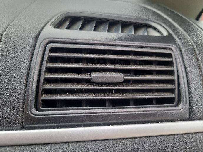 Grila aerisire dreapta Fiat Linea (323) [Fabr 2007-2012] OEM