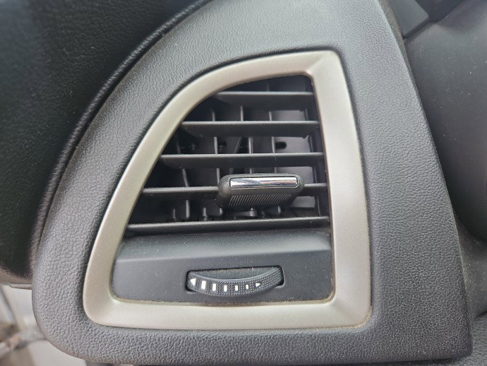 Grila aerisire stanga Opel Astra J [Fabr 2009-2015]