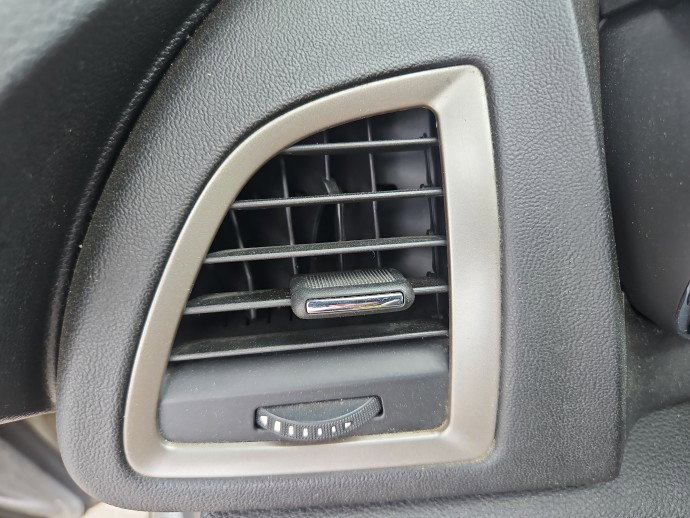 Grila aerisire stanga Opel Astra J [Fabr 2009-2015]