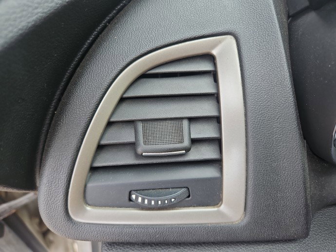 Grila aerisire stanga Opel Astra J [Fabr 2009-2015]