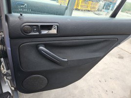 Macara electrica geam dreapta spate Volkswagen Golf 4 (1J1) [Fabr 1997-2004] Break