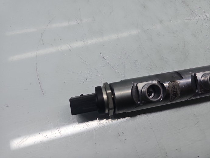 Rampa injectoare Bmw 3 (E91) [Fabr 2005-2011] 7809127 2.0 N47D20U1 105KW / 143CP