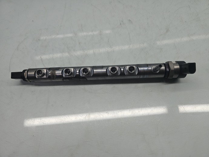 Rampa injectoare Bmw 3 (E91) [Fabr 2005-2011] 7809127 2.0 N47D20U1 105KW / 143CP