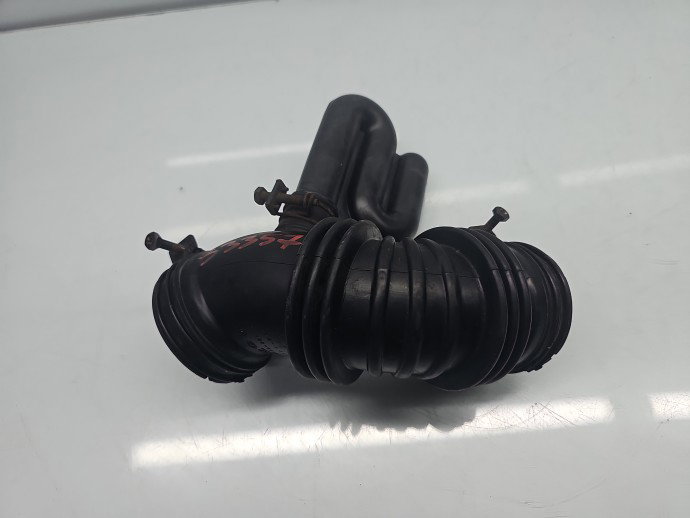 Tub admisie aer Hyundai Tucson (JM) [Fabr 2004-2010] 28139-2E000 2.0 Benz G4GC-G 104KW / 142CP