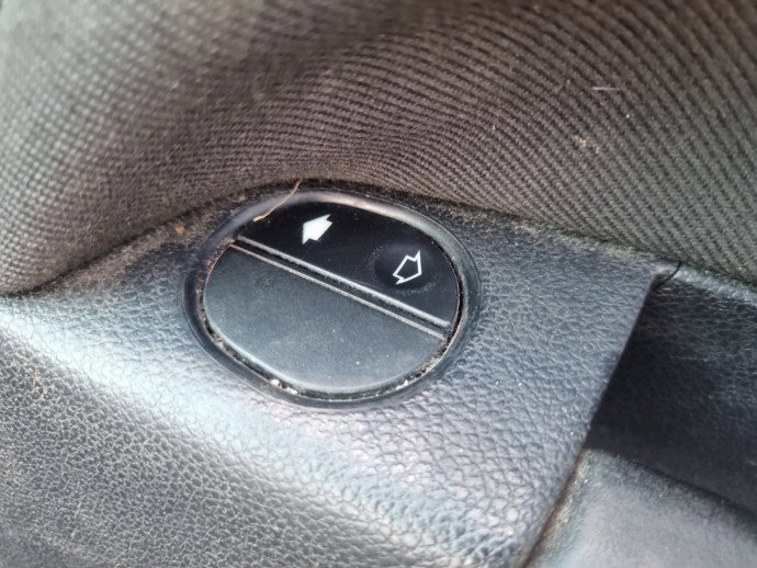 Buton geam dreapta fata Ford Fiesta 5 [Fabr 2001-2010] OEM