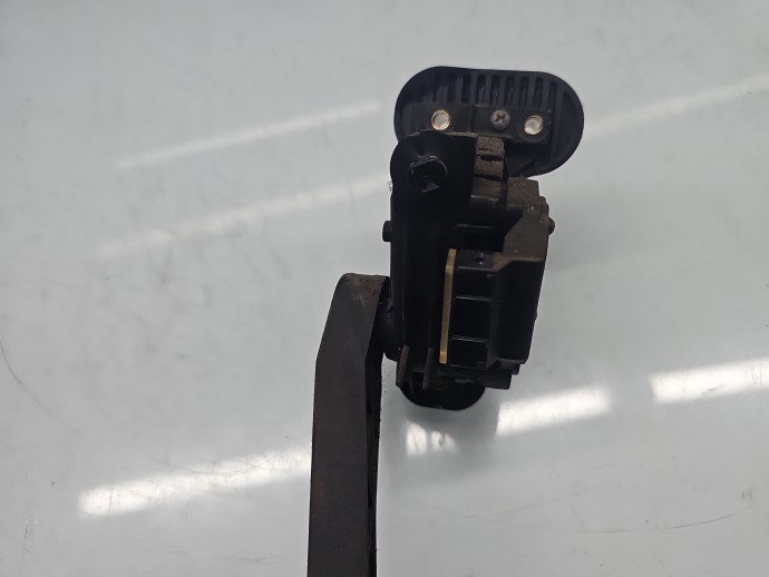 Pedala acceleratie Volvo S60 [Fabr 2000-2010] 30666659