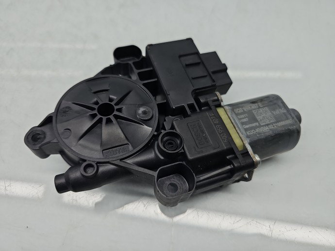 Motoras geam stanga spate Volkswagen Tiguan II (AX1) [Fabr 2016-2024] Break 5Q0959407E