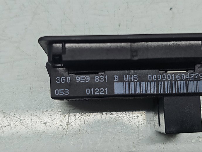 Buton deschidere haion Volkswagen Tiguan II (AX1) [Fabr 2016-2024] 3G0959831B
