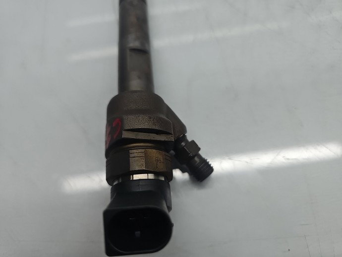 Injector Bmw 5 (E60) [Fabr 2004-2010] 7798446 2.0 N47D20U1 105KW / 143CP