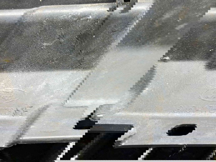 Suport central bara fata Ford Focus 2 (DA) [Fabr 2004-2012] 8M51-17E778-AE