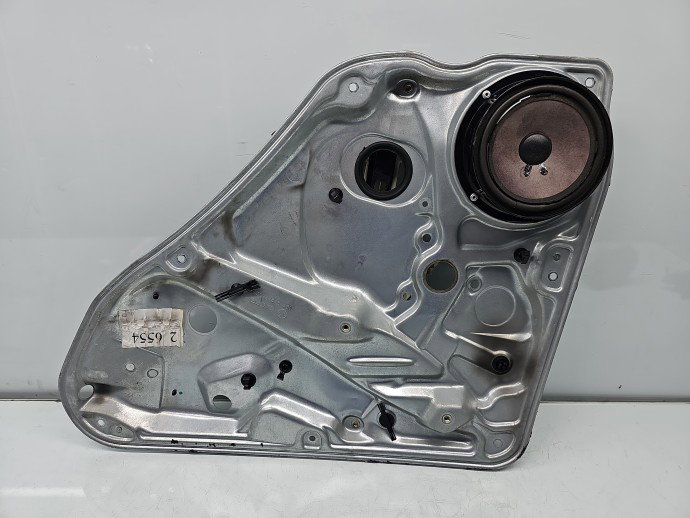 Macara electrica geam dreapta spate Volkswagen Passat B5.5 (3B3) [Fabr 2000-2004] Sedan 3B5839752CM