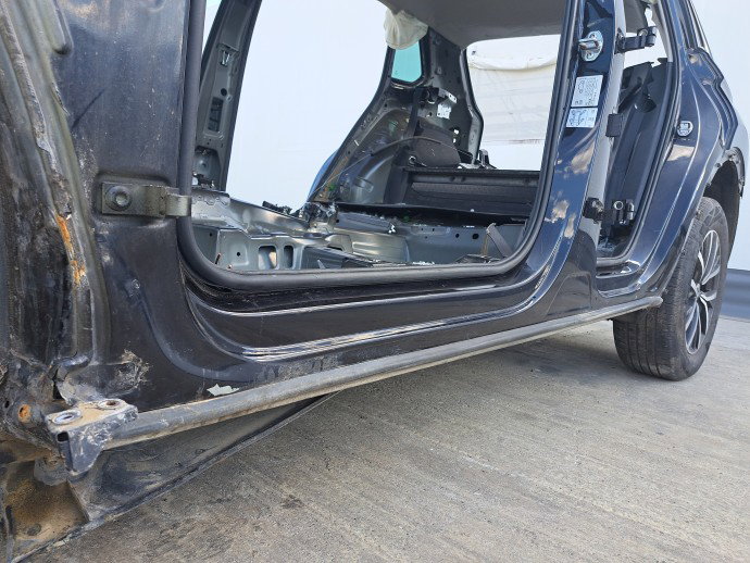 Prag lateral stanga Volkswagen Tiguan II (AX1) [Fabr 2016-2024] Break OEM