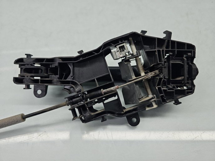 Maner usa dreapta fata Volkswagen Tiguan II (AX1) [Fabr 2016-2024] Break LC9X