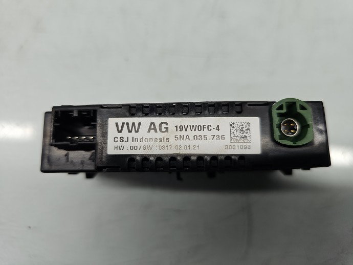 Conector auxiliar USB Volkswagen Tiguan II (AX1) [Fabr 2016-2024] 5NA035736