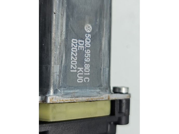 Motoras geam dreapta fata Volkswagen Tiguan II (AX1) [Fabr 2016-2024] Break 5Q0959801C