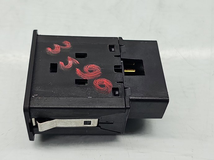 Buton ON/OFF airbag Volkswagen Tiguan II (AX1) [Fabr 2016-2024] 5Q0919237
