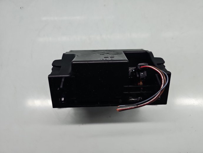 Scrumiera Mercedes Clasa E (W211) [Fabr 2002-2009] A2116802852