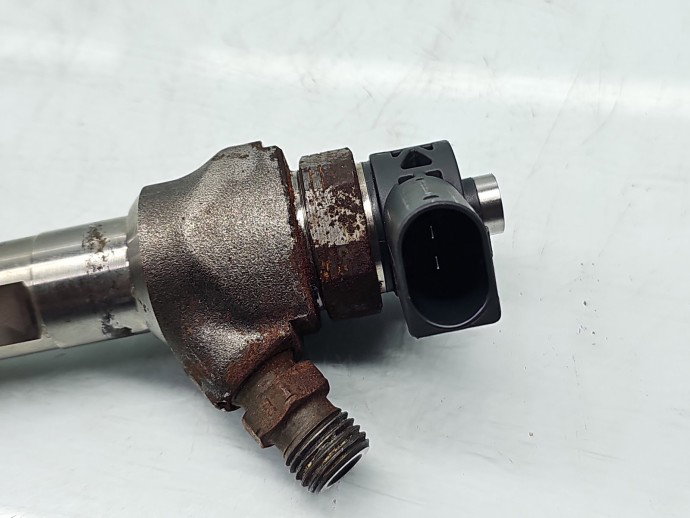 Injector Volkswagen Golf 7 (5G) [Fabr 2014-prezent] 04L130277AD 1.6 TDI DCXA 88KW / 120CP