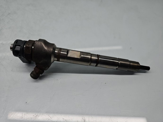 Injector Volkswagen Golf 7 (5G) [Fabr 2014-prezent] 04L130277AD 1.6 TDI DCXA 88KW / 120CP