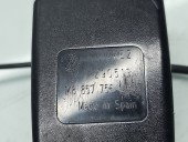 Capsa centura dreapta fata Volkswagen Passat B7 (362) [Fabr 2010-2014] 1K8857756C