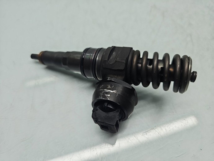 Injector AUDI A3 (8P1) [Fabr 2003-2012] 038130073BN 1.9 TDI BLS 77KW / 105CP