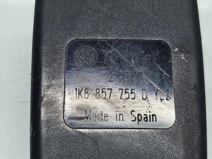 Capsa centura stanga fata Volkswagen Passat B7 (362) [Fabr 2010-2014] 1K8857755D