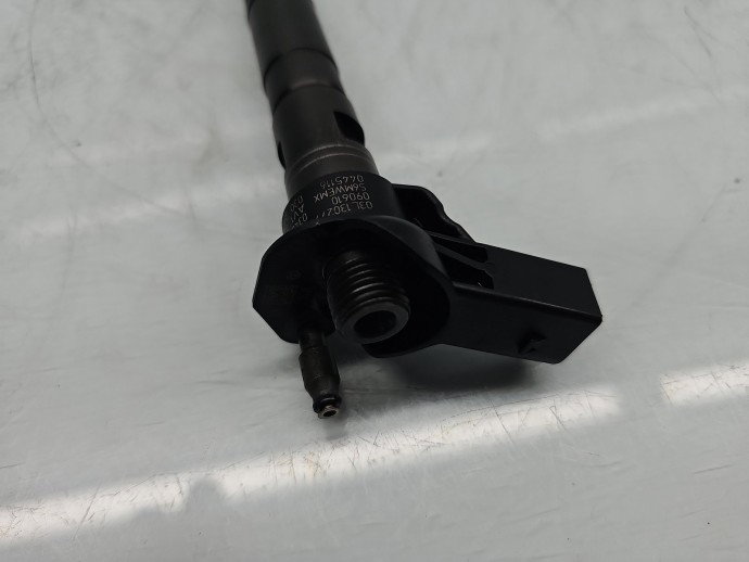 Injector Volkswagen Passat B7 (362) [Fabr 2010-2014] 03L130277 2.0 TDI CAGA 105KW / 143CP