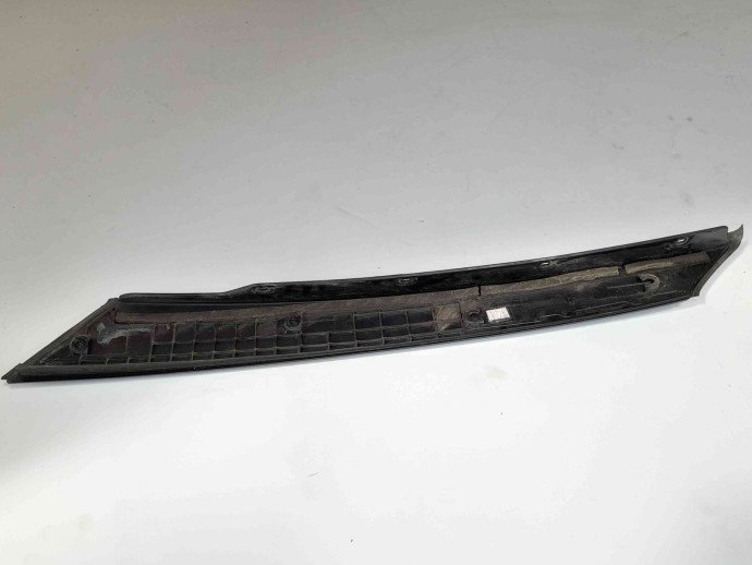 Ornament parbriz stanga 5J6853263A Skoda Fabia 2 (5J, 542) [Fabr 2007-2014] 1.2 