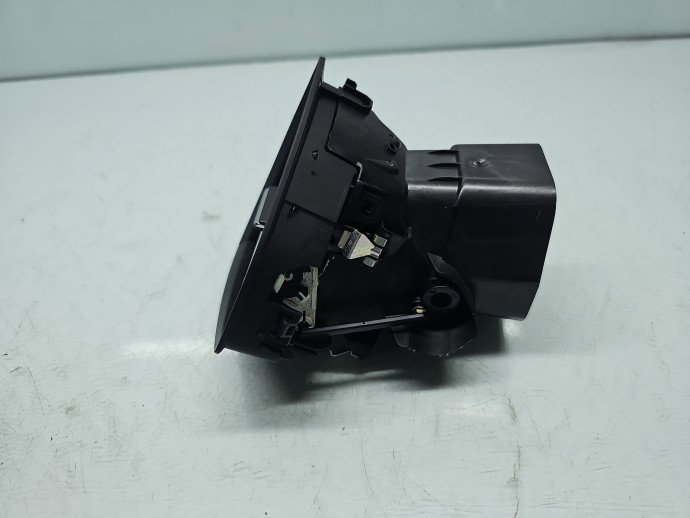 Grila aerisire centrala dreapta PEUGEOT 3008 [Fabr 2009-2016] 96782700