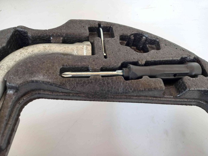 Set cric si cheie OEM AUDI A6 (4G5, C7) [Fabr 2011-2017] 