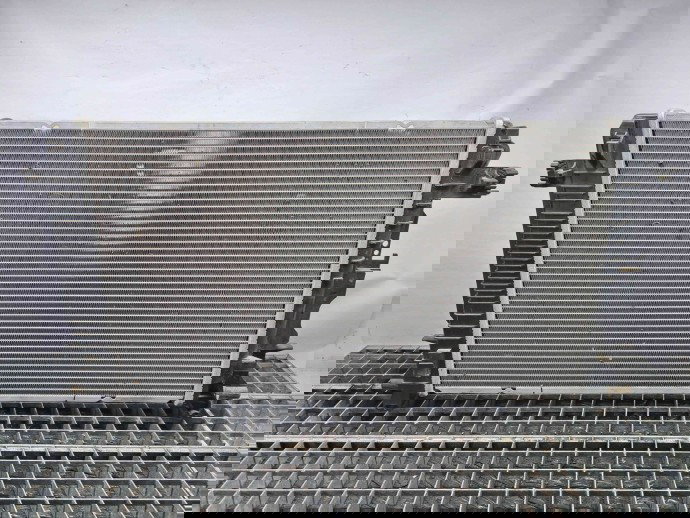 Radiator apa Mercedes Sprinter 3.5-t (906) [Fabr 2006-2013] OEM 2.2 CDI 646985  