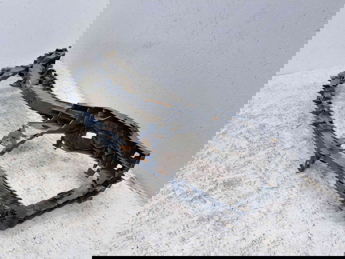 Trager Ford Focus 2 (DA) [Fabr 2004-2012] 4M51-8B041-AN