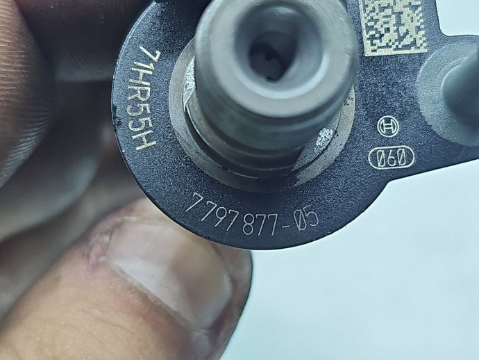 Injector Bmw X3 (E83) [Fabr 2003-2009] 7797877-05 2.0 N47D20O0 130KW / 177CP