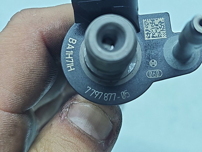 Injector Bmw 1 (E81, E87) [Fabr 2004-2010] 7797877-05 2.0 N47D20O0 130KW / 177CP